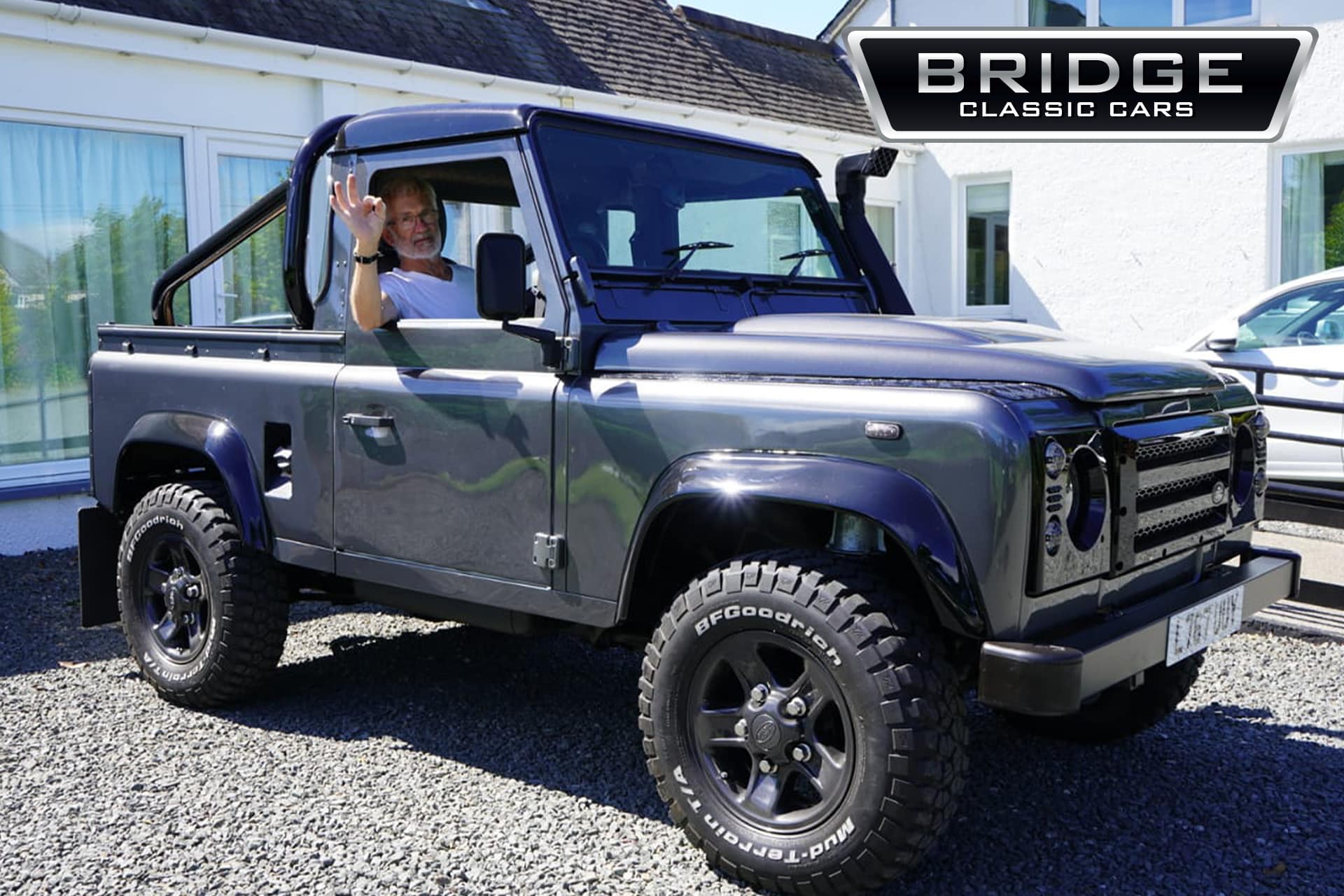 Here is your chance to win our 1993 Land Rover Defender 90 : Bridge Classic  Cars Competitions
